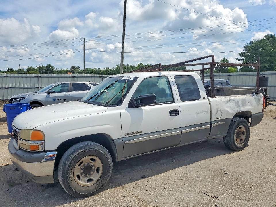60481596 :رقم المزاد ، 1GTFC29U7YE290710 vin ، 2000 Gmc New Sierra مزاد بيع