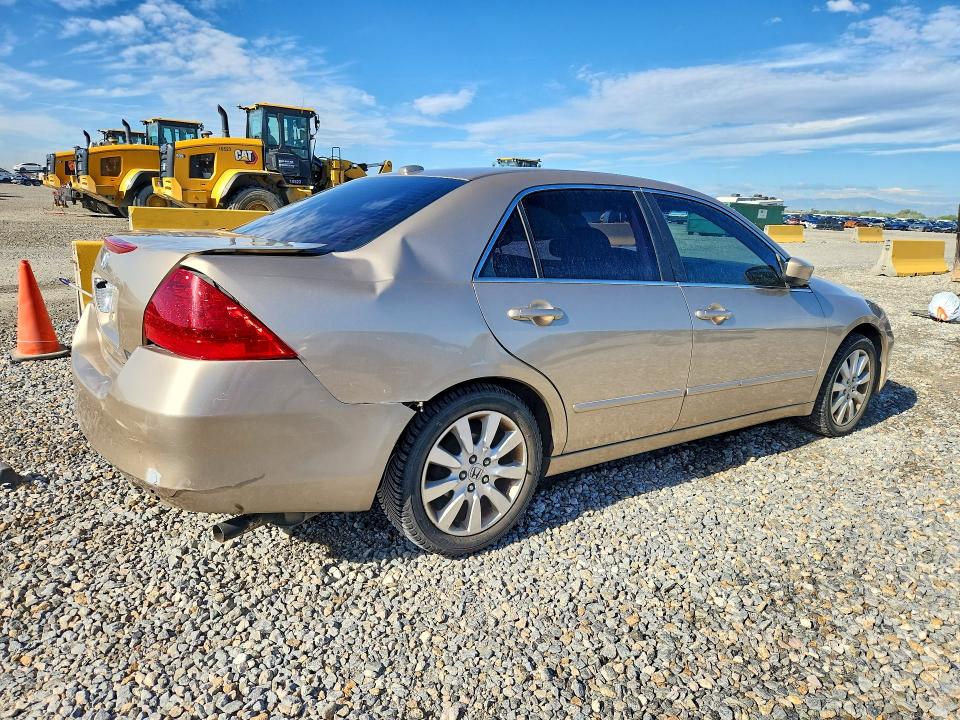 61910766 :رقم المزاد ، 1HGCM66857A079270 vin ، 2007 Honda Accord مزاد بيع