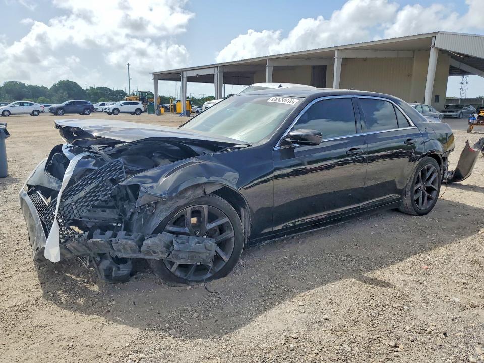 60624816 :رقم المزاد ، 2C3CCAAGXGH343849 vin ، 2016 Chrysler 300 مزاد بيع