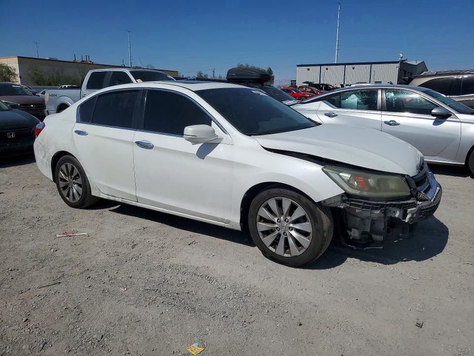 60984746 :رقم المزاد ، 1HGCR2F81FA104478 vin ، 2015 Honda Accord مزاد بيع
