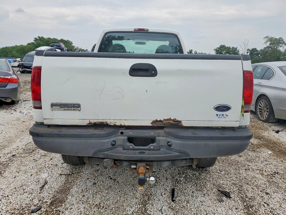 60812426 :رقم المزاد ، 1FTWF31585EB79452 vin ، 2005 Ford F350 مزاد بيع