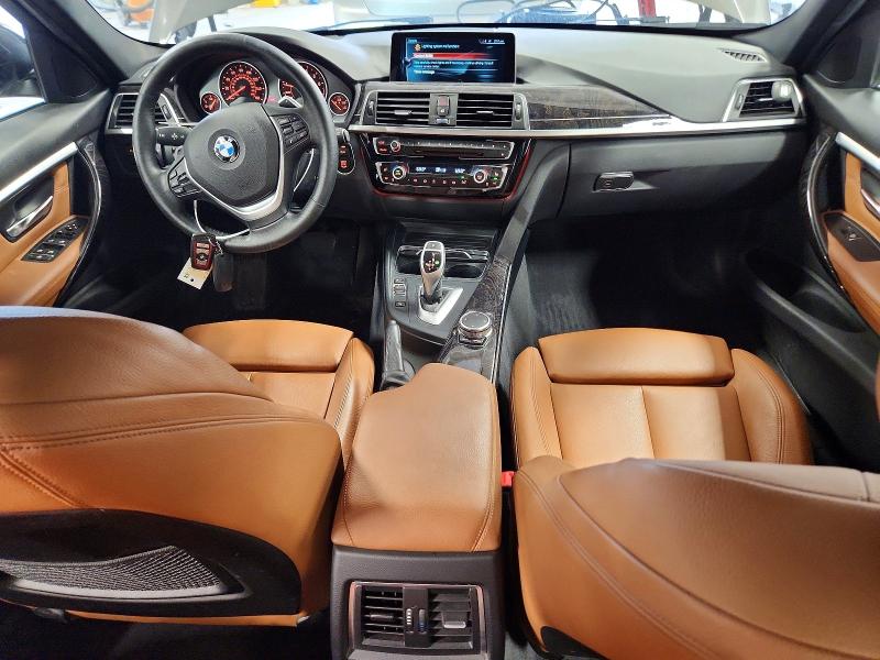 85609065 :رقم المزاد ، WBA8D9G37HNU61820 vin ، 2017 Bmw 330 مزاد بيع