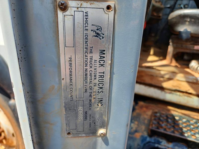 2000 Mack Rd688s მანქანა იყიდება აუქციონზე, vin: 1M2P267C9YM050133, აუქციონის ნომერი: 61240596