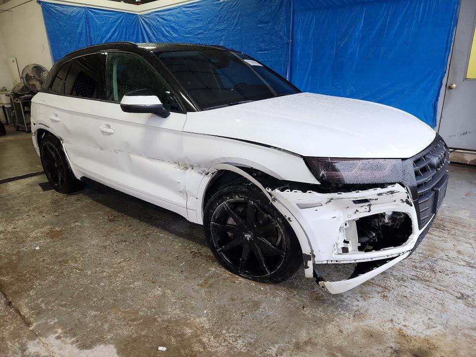 61904206 :رقم المزاد ، WA1BNAFY8J2003502 vin ، 2018 Audi Q5 مزاد بيع