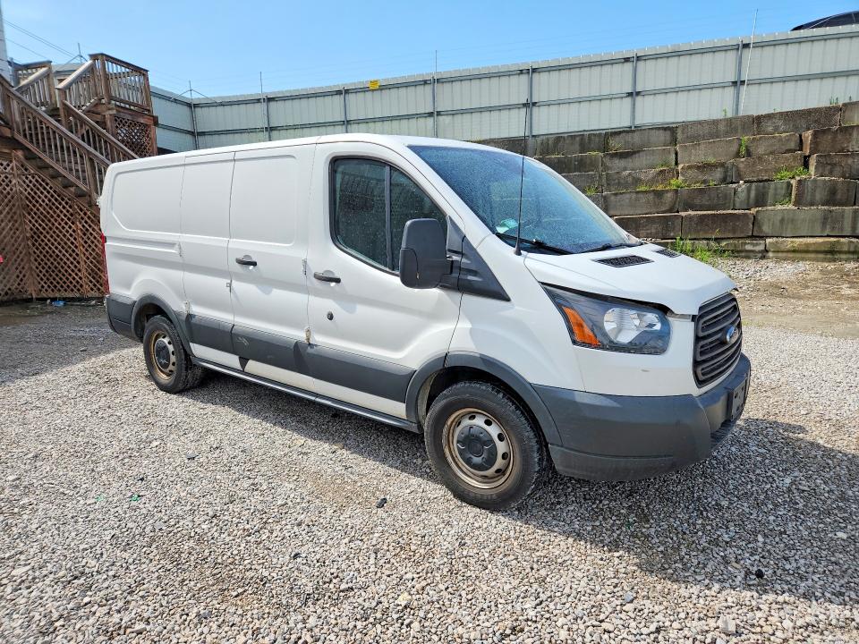 2017 Ford Transit მანქანა იყიდება აუქციონზე, vin: 1FTYE1ZM8HKA83290, აუქციონის ნომერი: 60978316
