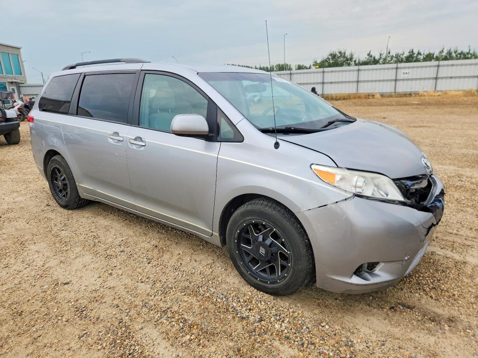Aukcja sprzedaży 2014 Toyota Sienna, vin: 5TDKK3DC3ES483299, numer aukcji: 62614516