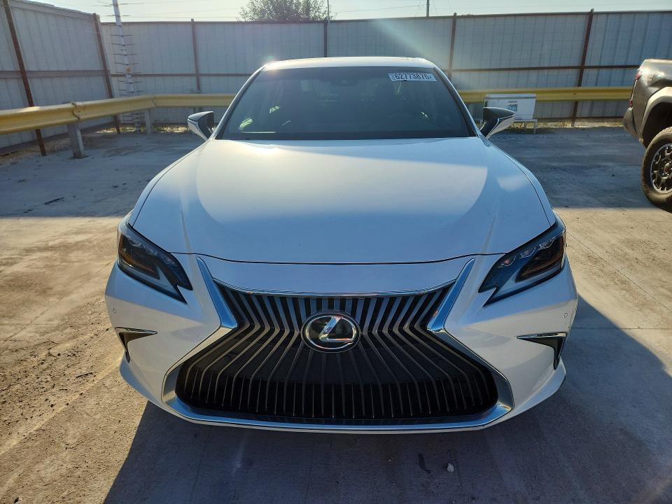 Продажа на аукционе авто 2019 Lexus Es, vin: 58ABZ1B13KU036968, номер лота: 62773876