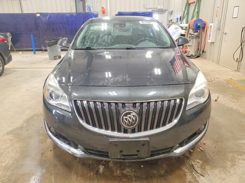 61760186 :رقم المزاد ، 2G4GS5GX7F9153171 vin ، 2015 Buick Regal مزاد بيع