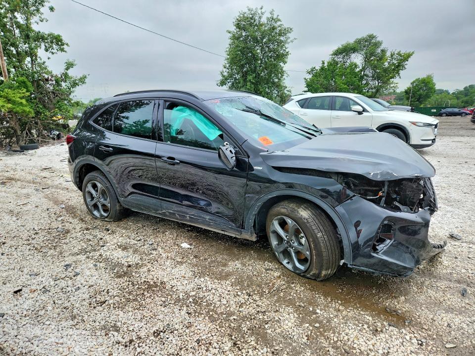 60015116 :رقم المزاد ، 1FMCU9MN9SUA99288 vin ، 2025 Ford Escape مزاد بيع