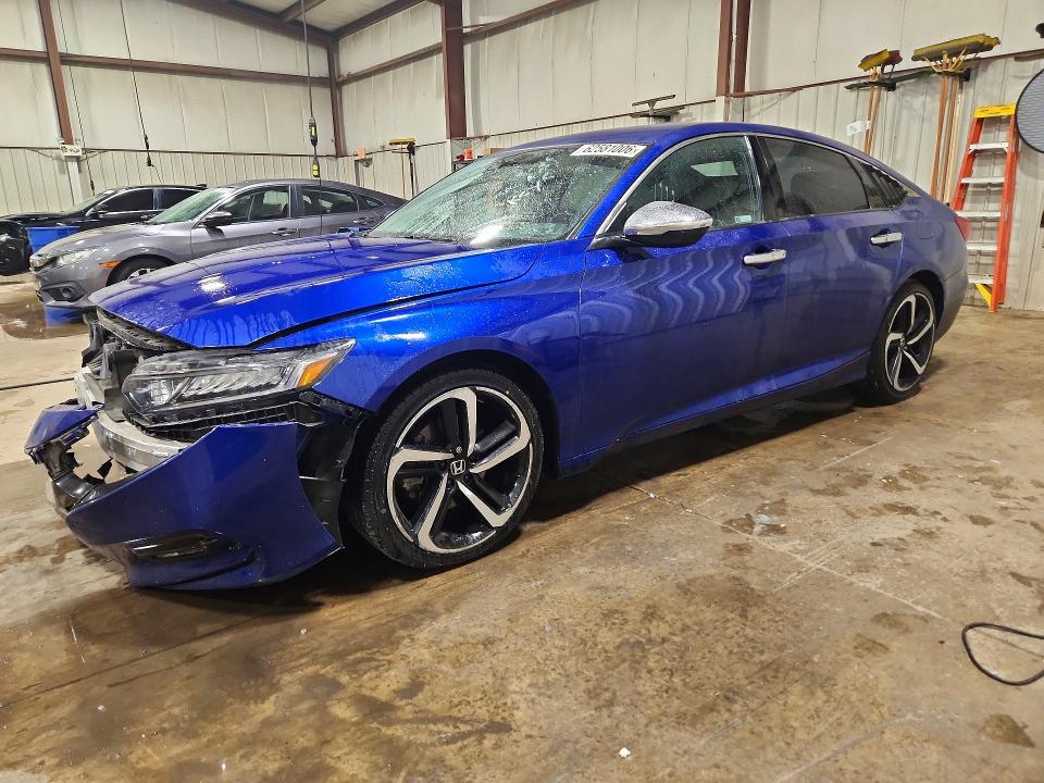 Aukcja sprzedaży 2018 Honda Accord, vin: 1HGCV1F34JA151698, numer aukcji: 62581006