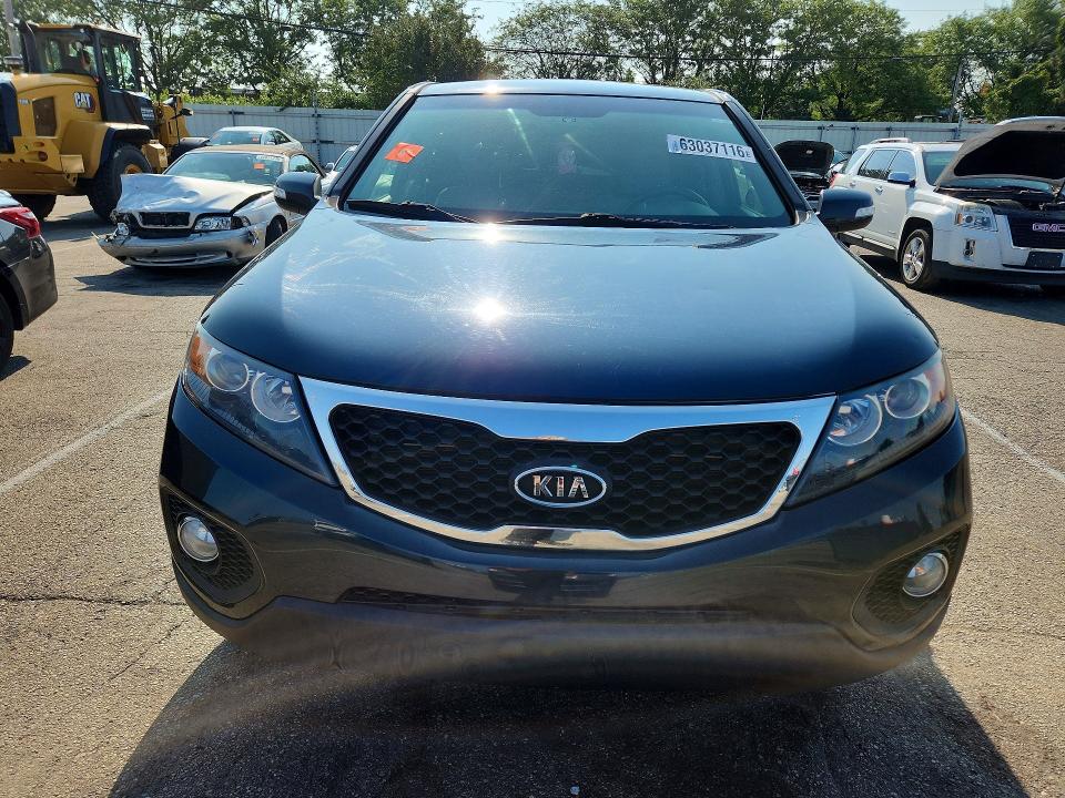 2013 Kia Sorento მანქანა იყიდება აუქციონზე, vin: 5XYKT3A14DG403360, აუქციონის ნომერი: 63037116