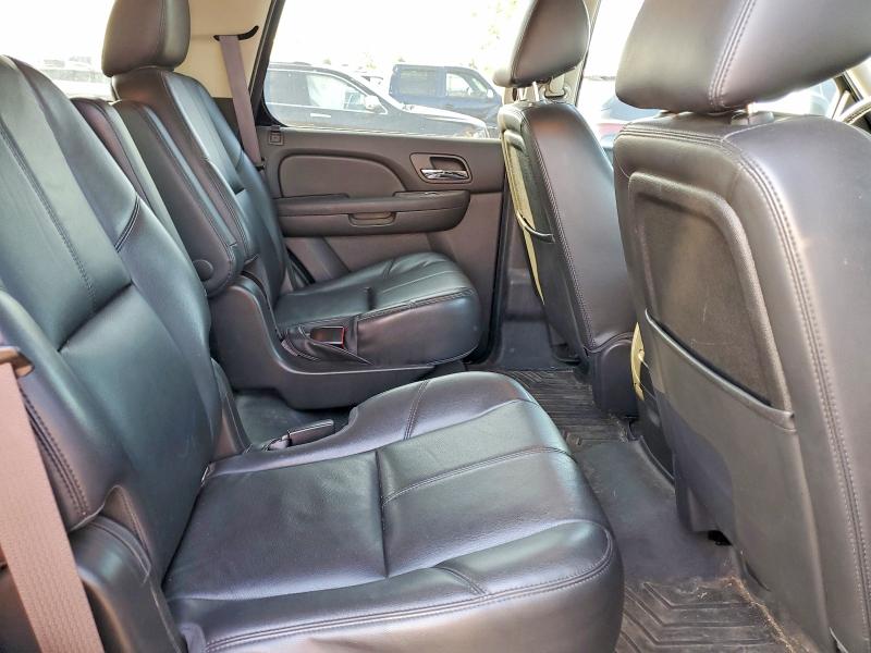 59988556 :رقم المزاد ، 1GNSKBE09ER141473 vin ، 2014 Chevrolet Tahoe مزاد بيع
