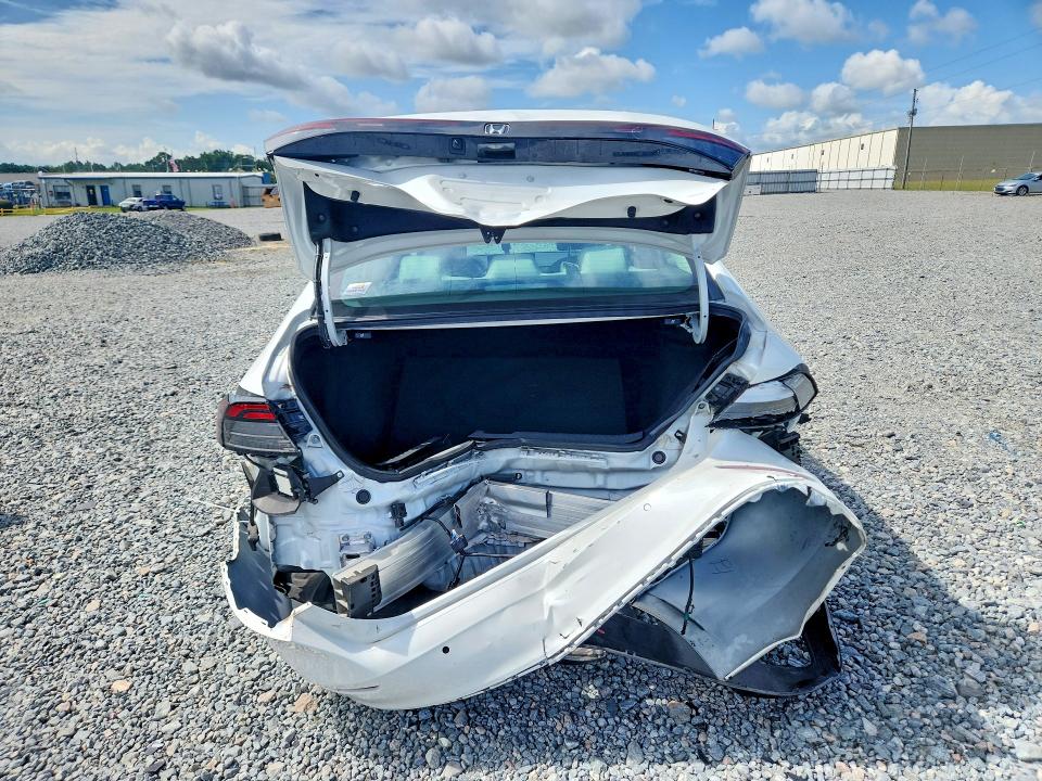 Продажа на аукционе авто 2024 Honda Accord, vin: 1HGCY2F62RA016240, номер лота: 61085636