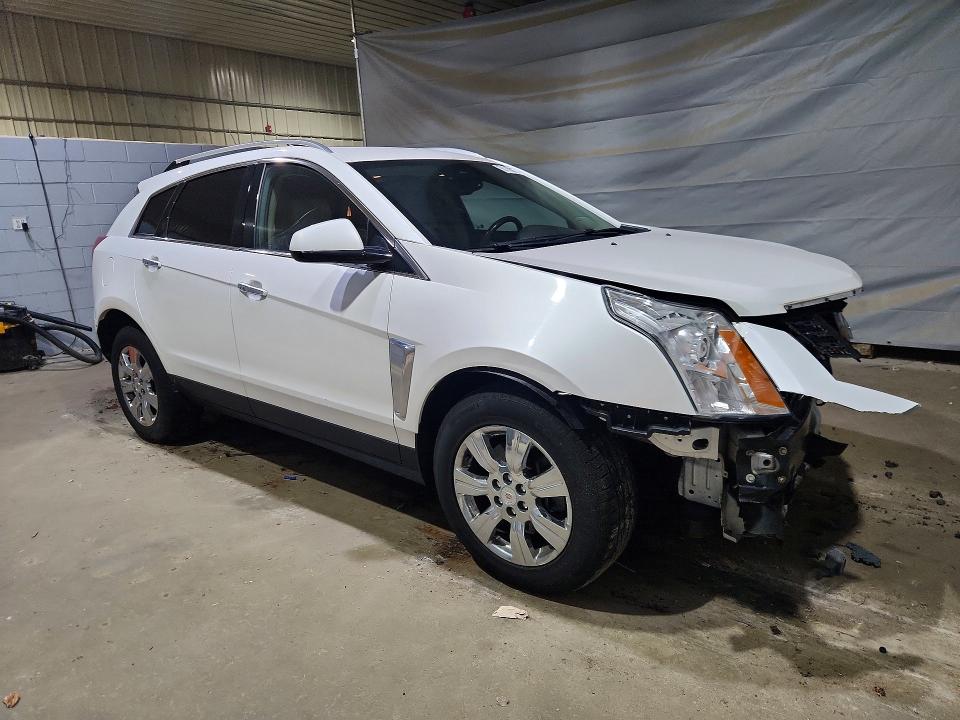 61003676 :رقم المزاد ، 3GYFNEE35FS529564 vin ، 2015 Cadillac Srx مزاد بيع