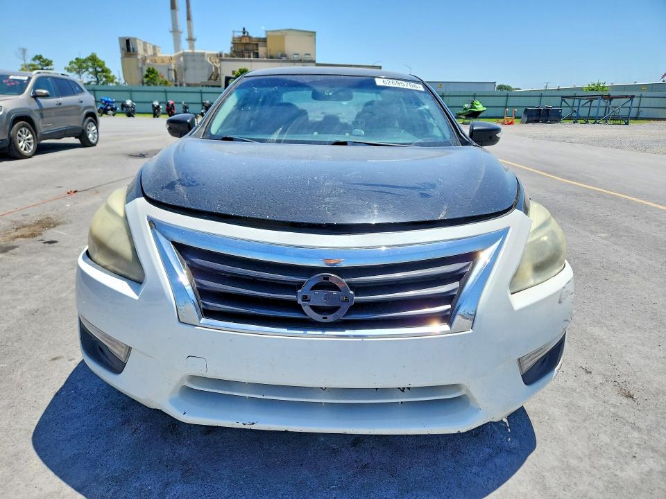 2013 Nissan Altima მანქანა იყიდება აუქციონზე, vin: 1N4AL3AP3DN539980, აუქციონის ნომერი: 62695706