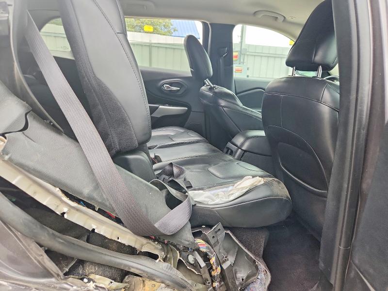 61359626 :رقم المزاد ، 1C4PJMJX8JD594507 vin ، 2018 Jeep Cherokee مزاد بيع