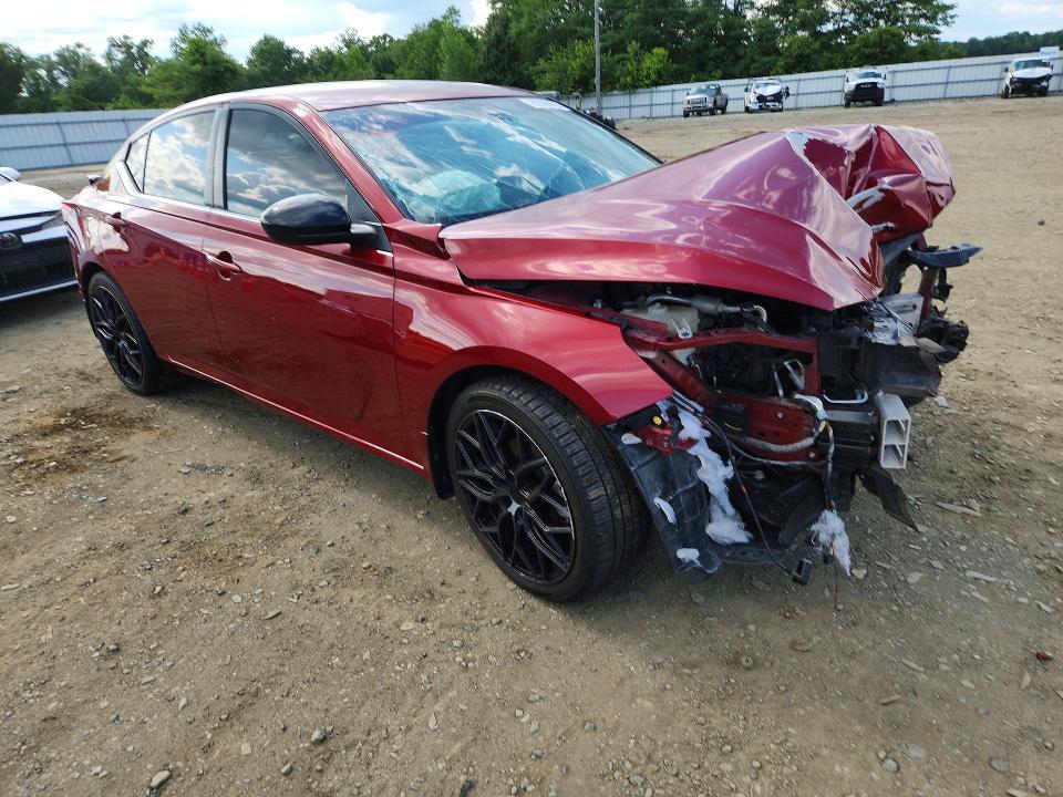 63308796 :رقم المزاد ، 1N4BL4CV7MN383660 vin ، 2021 Nissan Altima مزاد بيع