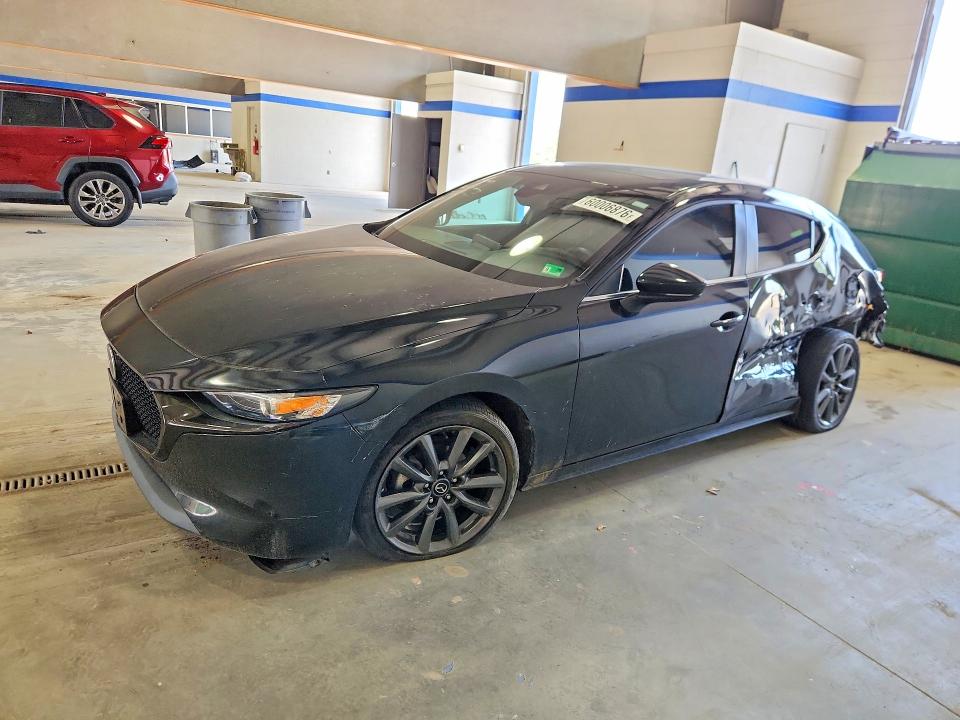 Продажа на аукционе авто 2023 Mazda 3, vin: JM1BPALM8P1613593, номер лота: 60006876