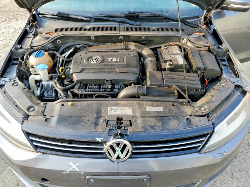 63138666 :رقم المزاد ، 3VWD07AJXEM384632 vin ، 2014 Volkswagen Jetta مزاد بيع