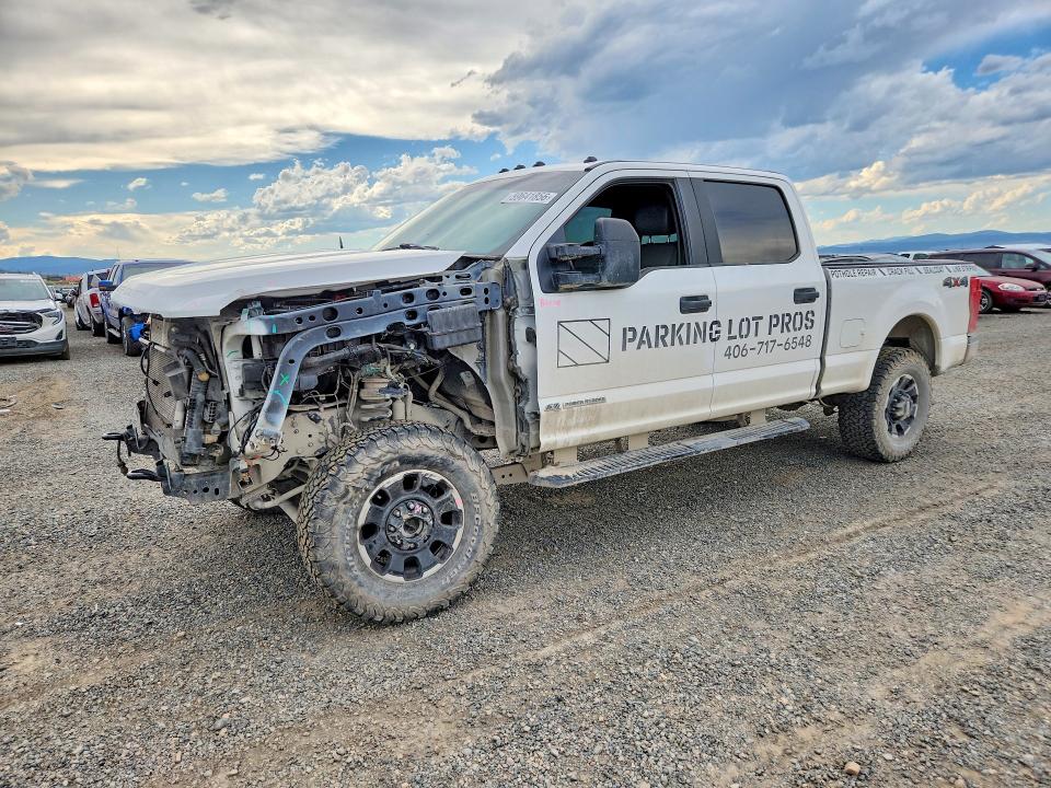59641856 :رقم المزاد ، 1FT8W3BT4MEC57861 vin ، 2021 Ford F350 مزاد بيع
