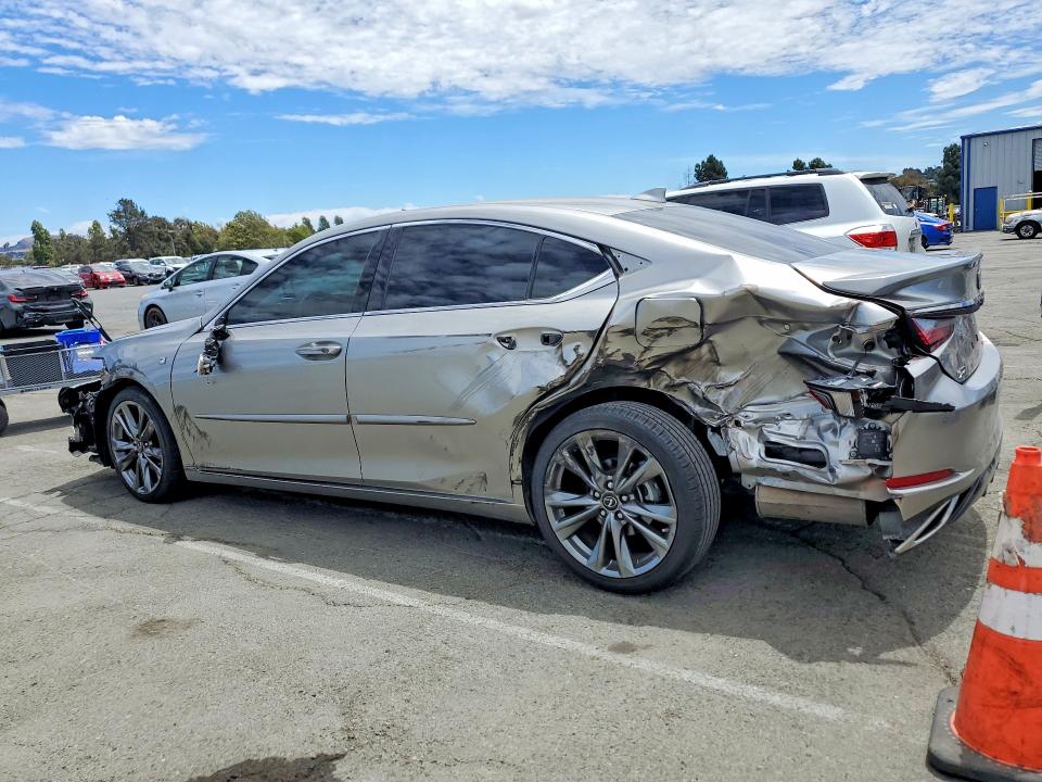 Продажа на аукционе авто 2019 Lexus Es, vin: 58ABZ1B19KU023867, номер лота: 61716776