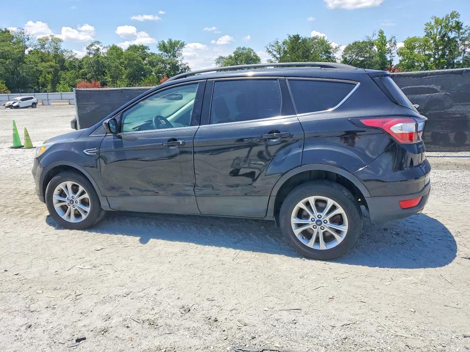 61523876 :رقم المزاد ، 1FMCU9GD6JUA68372 vin ، 2018 Ford Escape مزاد بيع