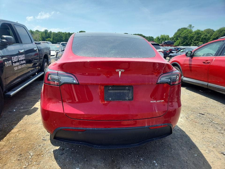 59263176 :رقم المزاد ، 7SAYGDEE1NF321583 vin ، 2022 Tesla Model Y مزاد بيع