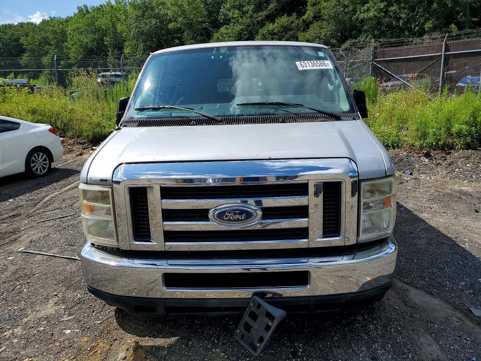 63136586 :رقم المزاد ، 1FBSS31LX9DA80494 vin ، 2009 Ford Econoline مزاد بيع