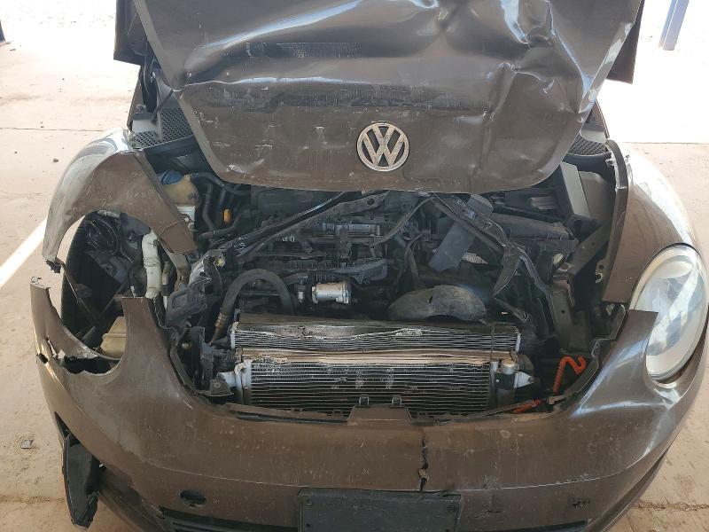 61810636 :رقم المزاد ، 3VWJ07AT1EM662290 vin ، 2014 Volkswagen Beetle مزاد بيع