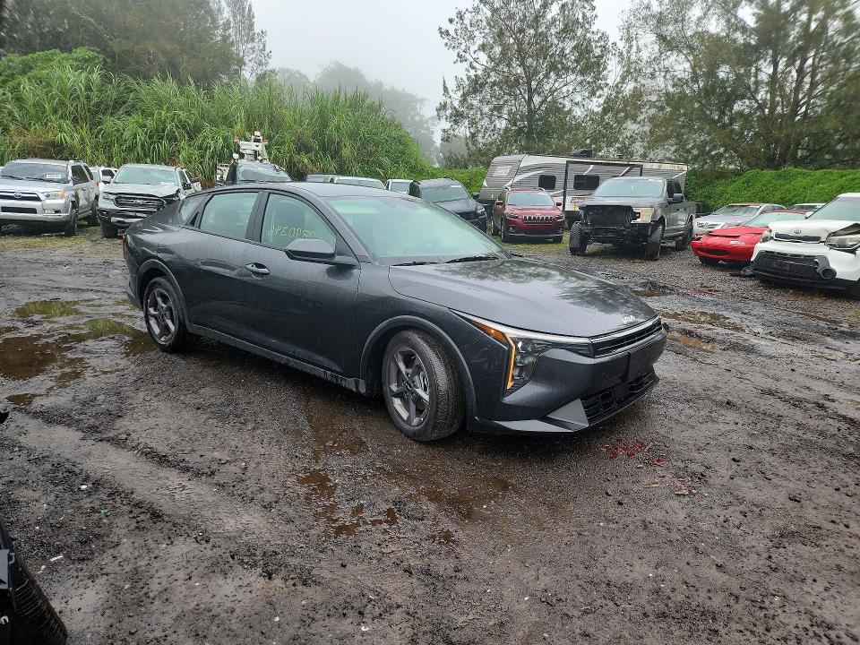 60890346 :رقم المزاد ، 3KPFT4DE8SE054218 vin ، 2025 Kia K4 مزاد بيع