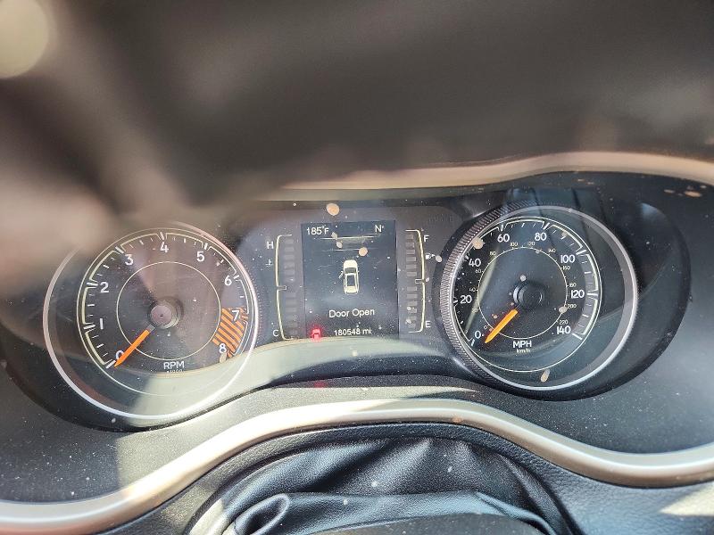 59682836 :رقم المزاد ، 1C4PJMCS2FW787880 vin ، 2015 Jeep Cherokee مزاد بيع