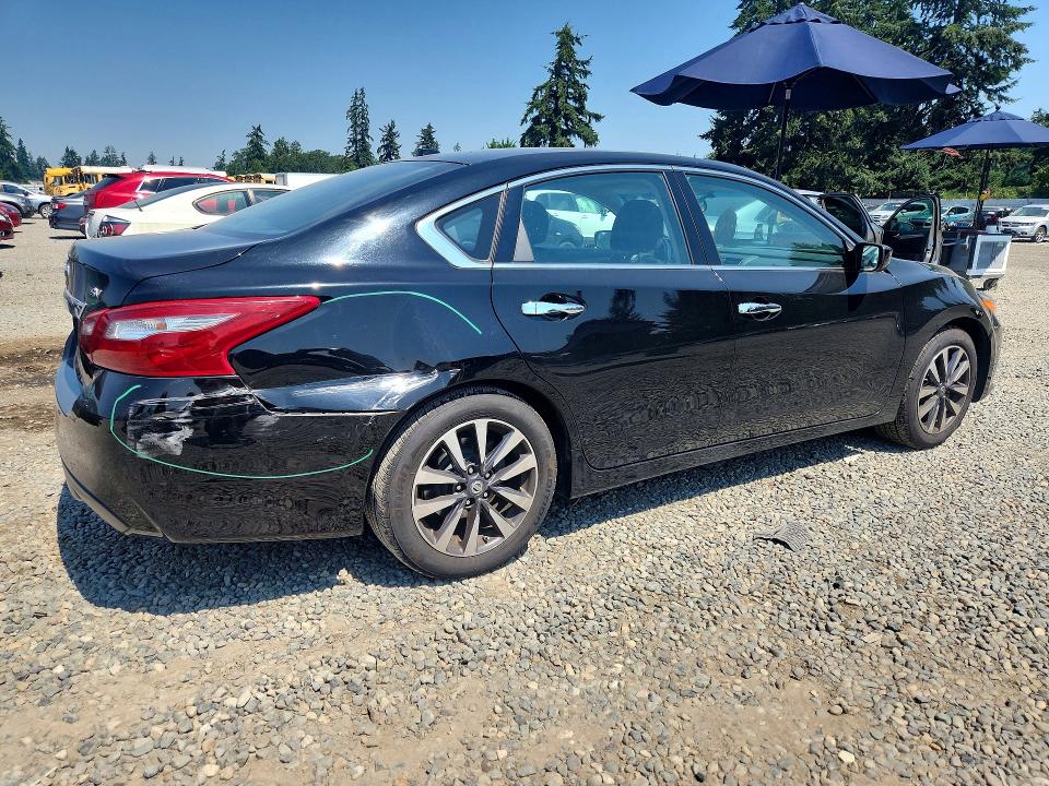 Продаж на аукціоні авто 2018 Nissan Altima, vin: 1N4AL3AP3JC162767, номер лоту: 61550616