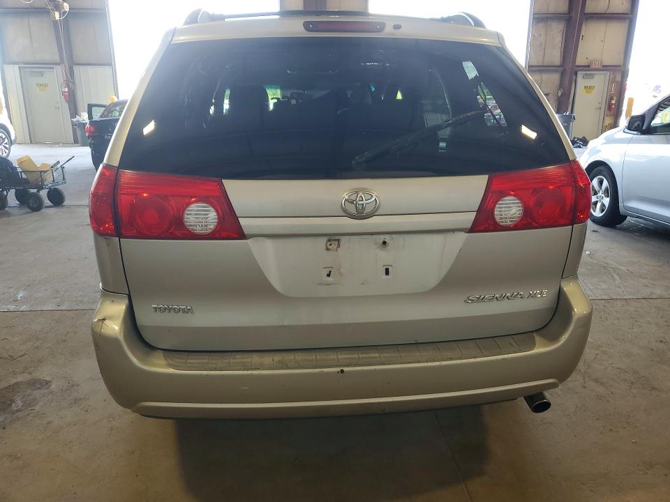 2006 Toyota Sienna მანქანა იყიდება აუქციონზე, vin: 5TDZA22C86S525093, აუქციონის ნომერი: 62647466