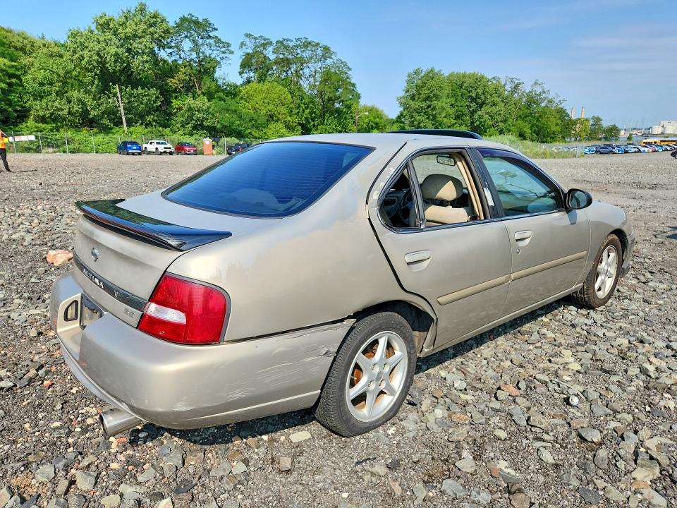 2000 Nissan Altima მანქანა იყიდება აუქციონზე, vin: 1N4DL01D5YC218557, აუქციონის ნომერი: 60637166