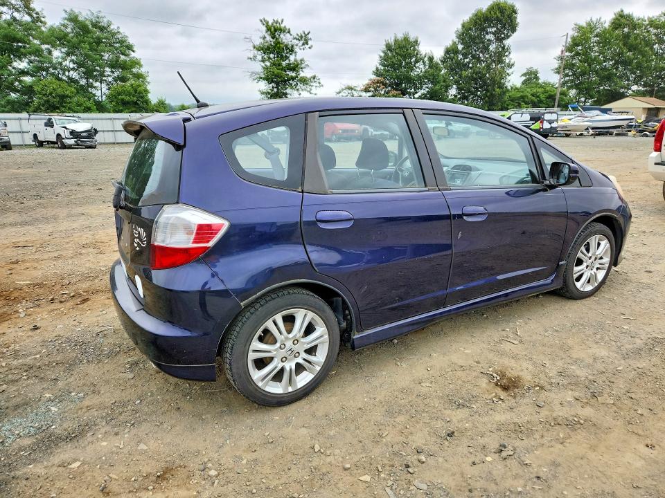 61931696 :رقم المزاد ، JHMGE88689S038759 vin ، 2009 Honda Fit مزاد بيع