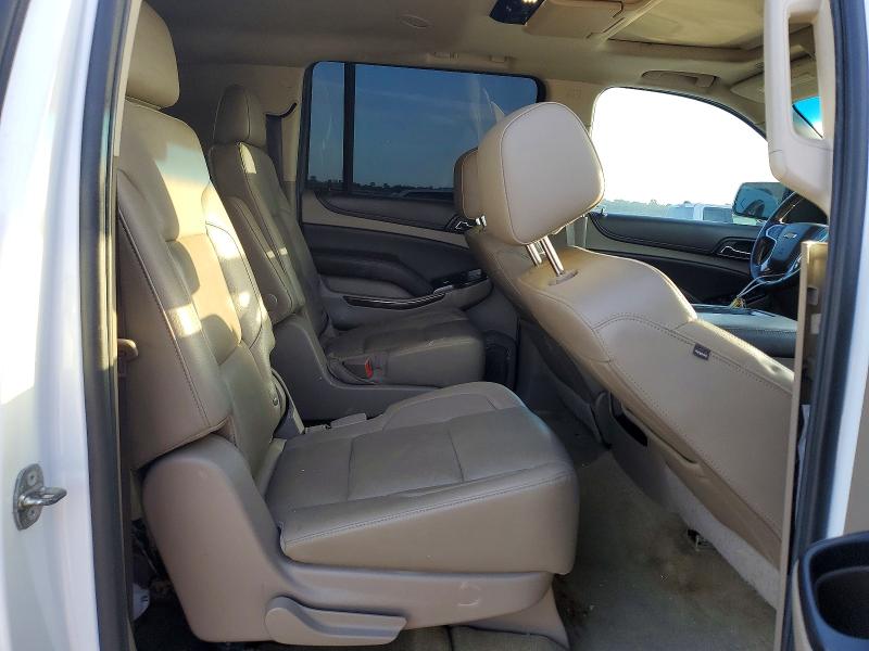 2017 Chevrolet Suburban მანქანა იყიდება აუქციონზე, vin: 1GNSKHKC2HR385164, აუქციონის ნომერი: 60189156