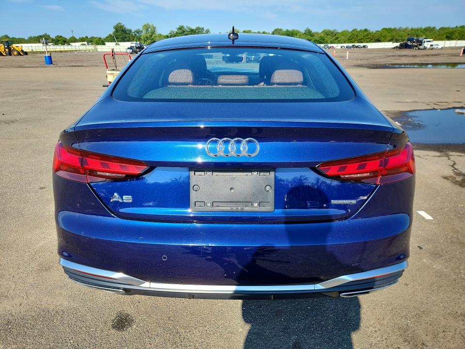 63359426 :رقم المزاد ، WAUFACF51MA001215 vin ، 2021 Audi A5 مزاد بيع