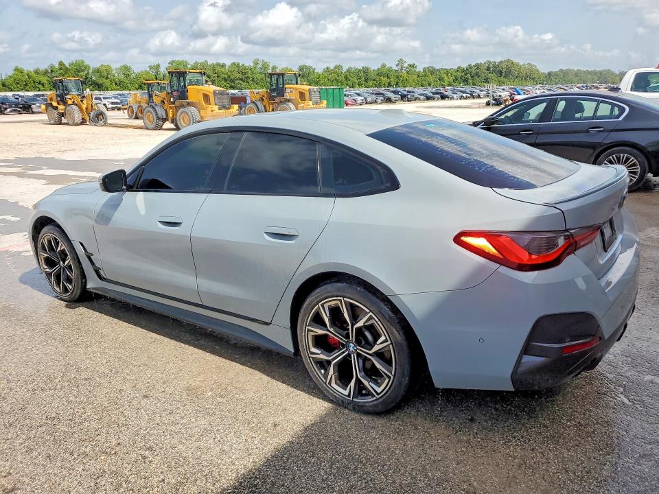 61770986 :رقم المزاد ، WBA63AV04NFM10284 vin ، 2022 Bmw 430i مزاد بيع