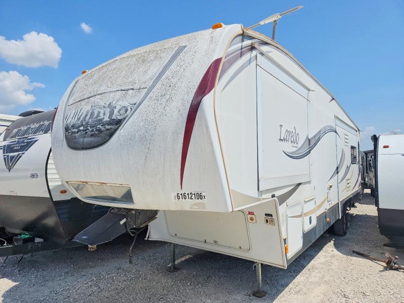 61612106 :رقم المزاد ، 4YDF29220DE601356 vin ، 2013 Keystone Laredo مزاد بيع