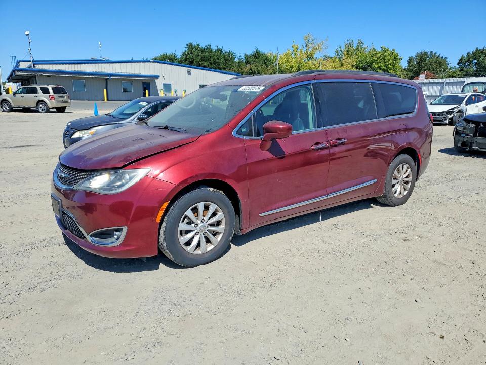 Продаж на аукціоні авто 2017 Chrysler Pacifica, vin: 2C4RC1BGXHR621343, номер лоту: 62508546
