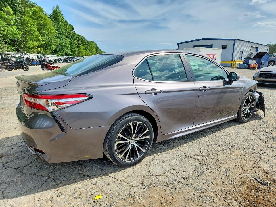 Aukcja sprzedaży 2018 Toyota Camry, vin: 4T1B11HK1JU100485, numer aukcji: 62715036