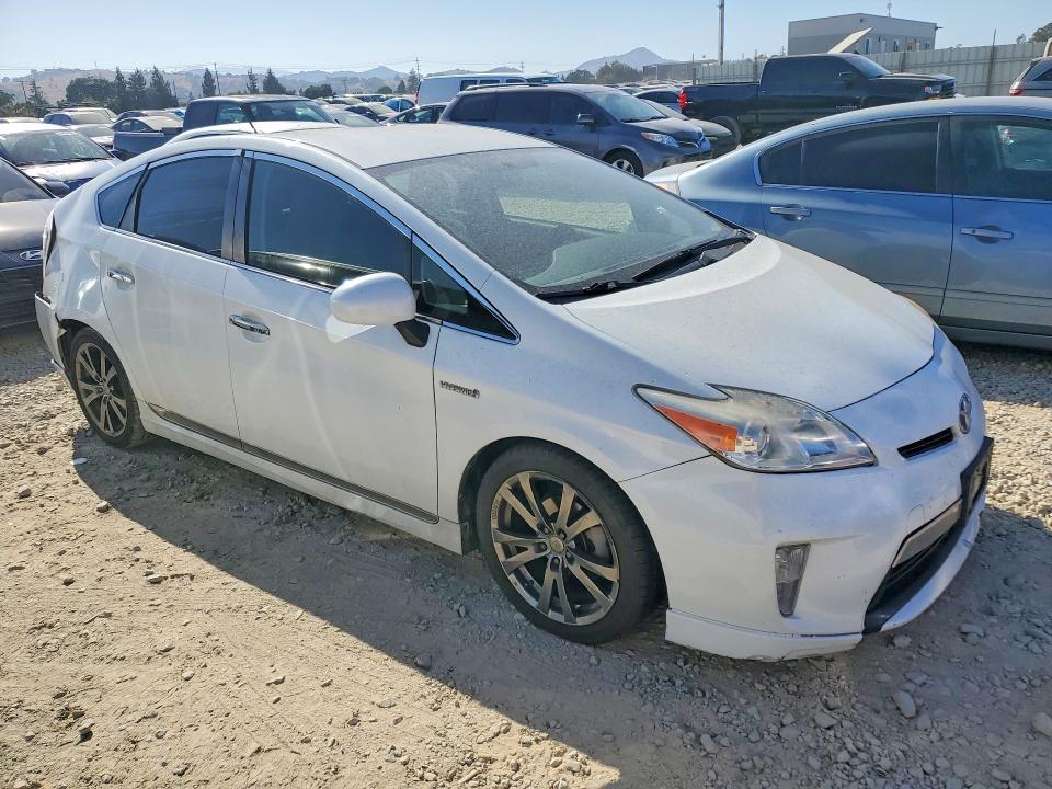 2015 Toyota Prius მანქანა იყიდება აუქციონზე, vin: JTDKN3DU8F0408179, აუქციონის ნომერი: 60890926