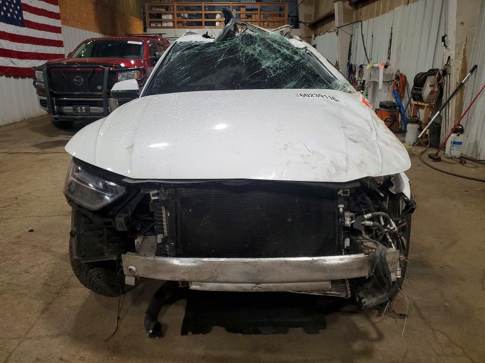 60239116 :رقم المزاد ، WA1EAAFY2N2129353 vin ، 2022 Audi Q5 مزاد بيع