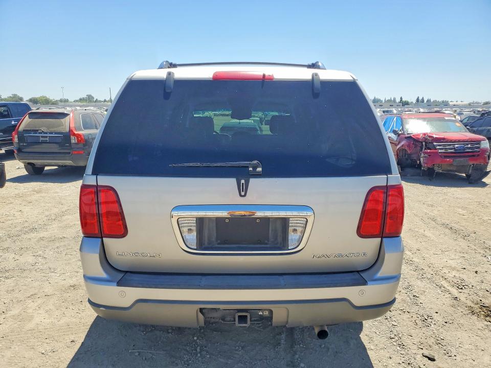Продаж на аукціоні авто 2003 Lincoln Navigator, vin: 5LMFU28R63LJ00662, номер лоту: 63477316