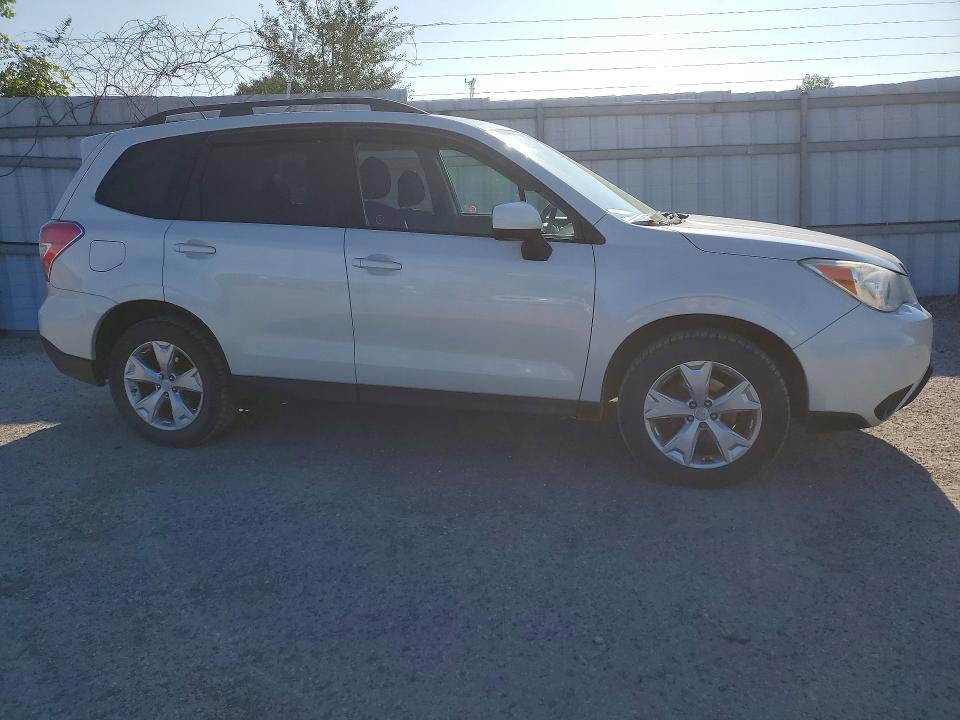 62404606 :رقم المزاد ، JF2SJCHC1FH475190 vin ، 2015 Subaru Forester مزاد بيع