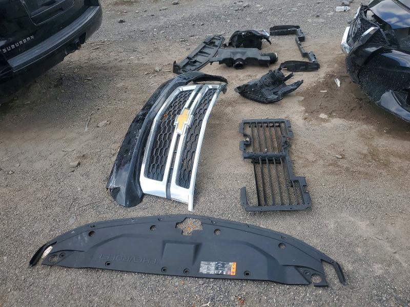 62168876 :رقم المزاد ، 1GNSKHKC1KR158958 vin ، 2019 Chevrolet Suburban مزاد بيع