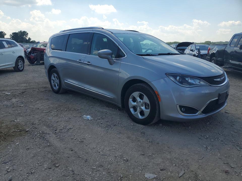 Продаж на аукціоні авто 2017 Chrysler Pacifica, vin: 2C4RC1EGXHR628191, номер лоту: 59986806