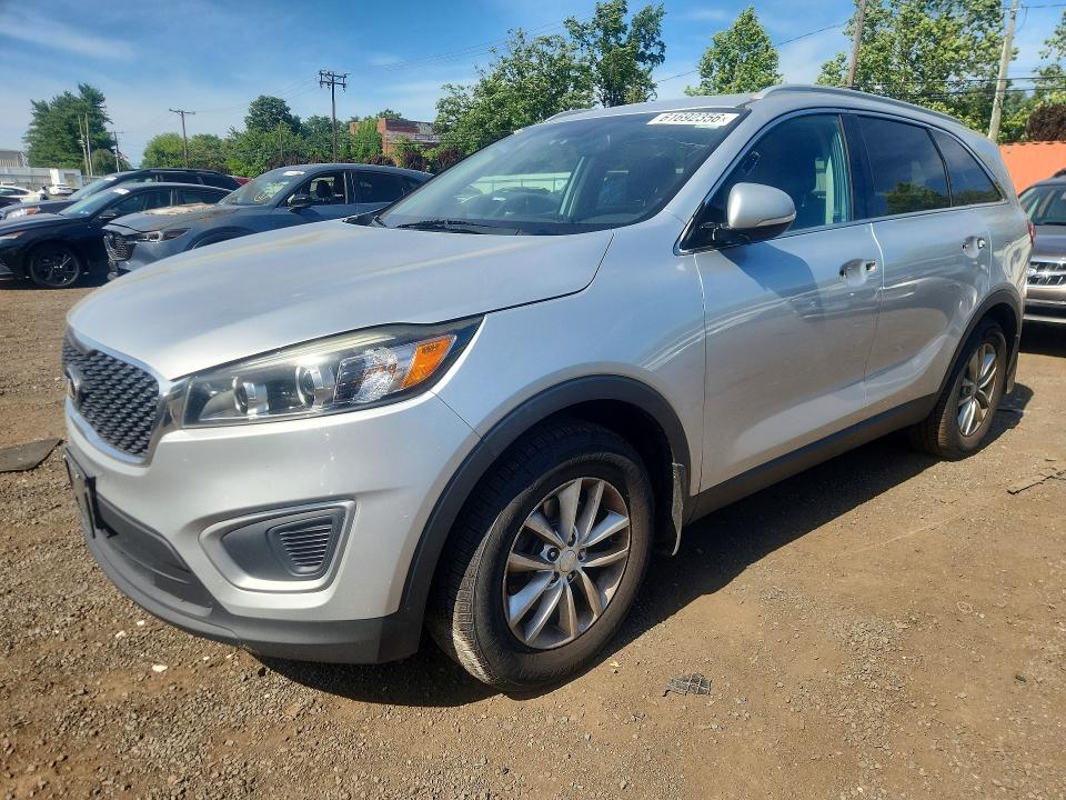 61692356 :رقم المزاد ، 5XYPG4A30HG254954 vin ، 2017 Kia Sorento مزاد بيع