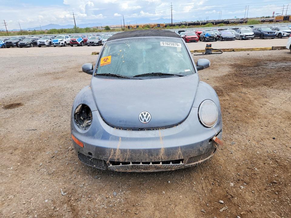 61625976 :رقم المزاد ، 3VWPF31Y66M300339 vin ، 2006 Volkswagen New Beetle مزاد بيع