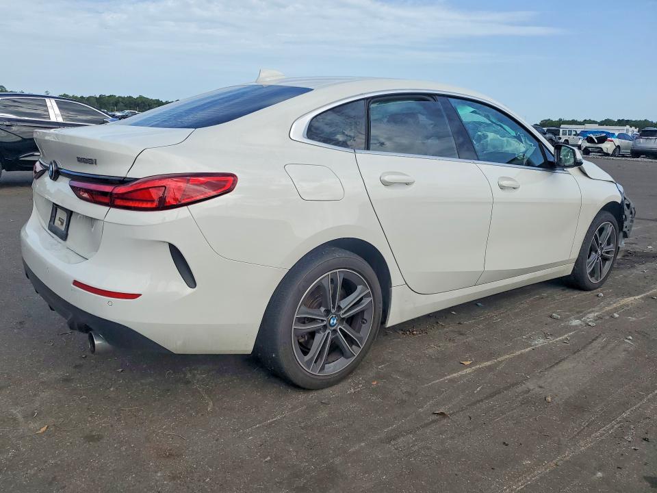 60437086 :رقم المزاد ، WBA53AK07M7J17424 vin ، 2021 Bmw 228i مزاد بيع